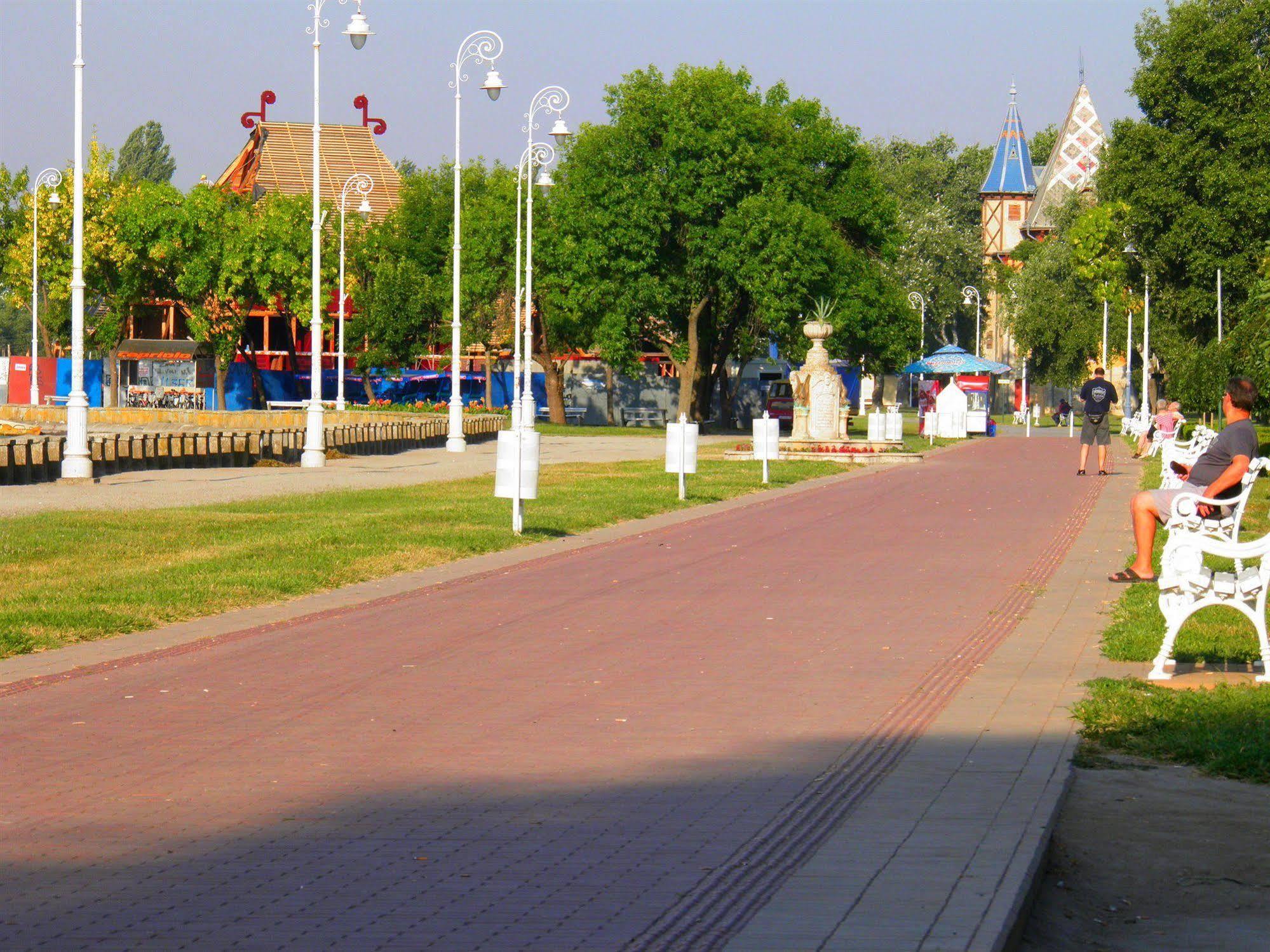 Depandans Jezero Hotel Palić Exterior foto